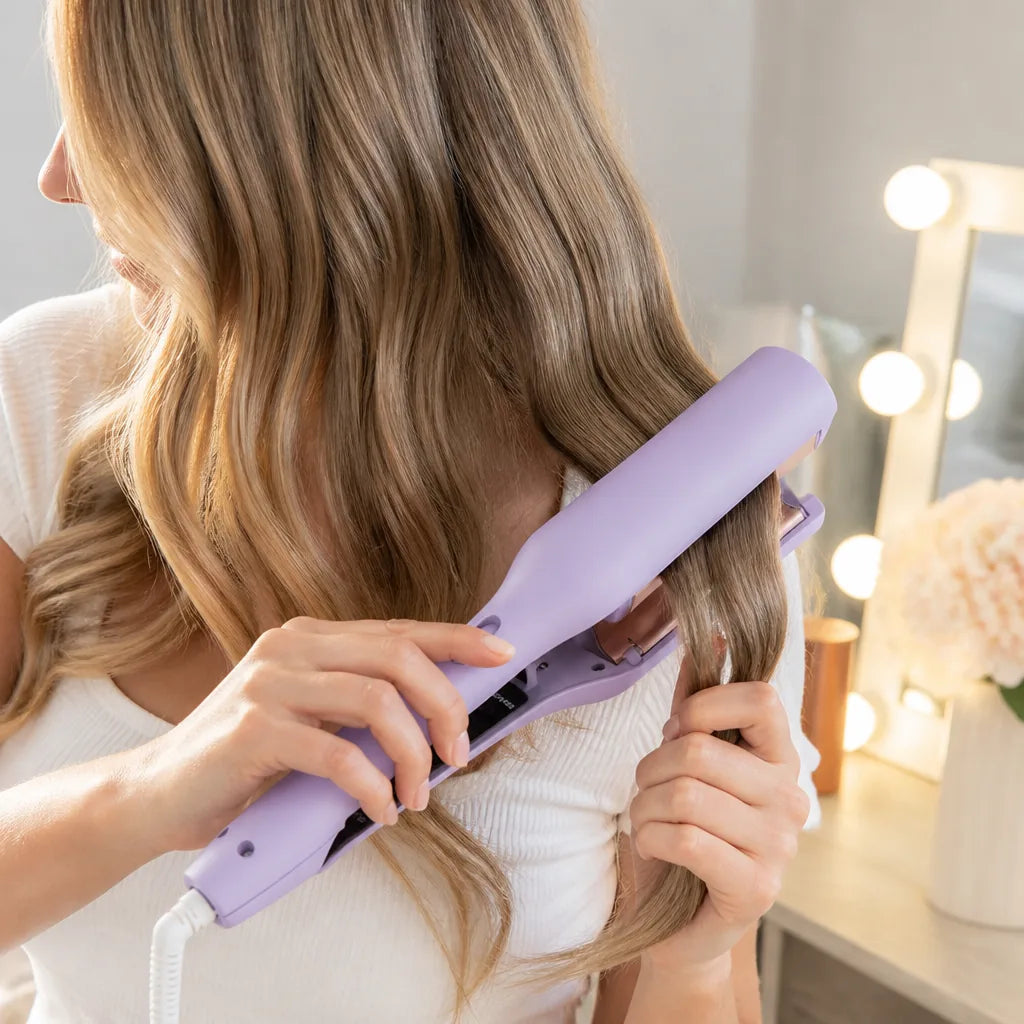 Waveira™ — Create Smooth, Salon-Style Waves Fast Without Frizz or Burned Fingers