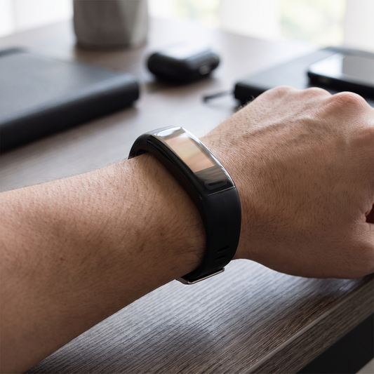 Cardiora™ — Track Your Heart Rate, Blood Pressure & Sleep From Your Wrist